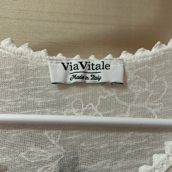 Via Vitale Made in Italy Floral Crochet Hem Blouse | Size M - Picture 2 of 5